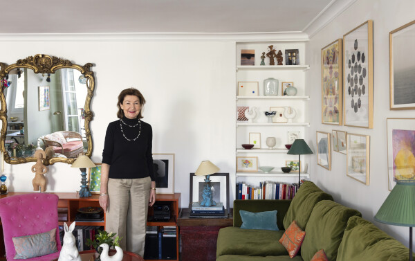 Après avoir été restauratrice de porcelaines, Marie Saint Bris a "mis les mains dans la terre" il y a plus de vingt ans. 